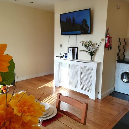 Bright, Modern 1 Bedroom Apartment, Uplands, สวอนซี ภายนอก รูปภาพ